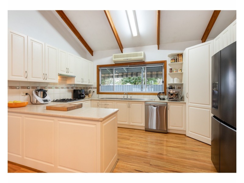 126 Victoria Street, Howlong NSW 2643