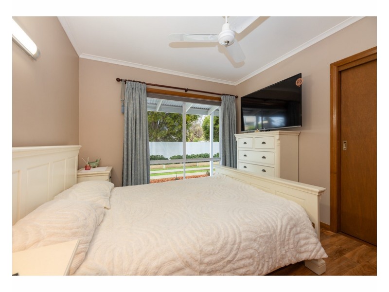 126 Victoria Street, Howlong NSW 2643