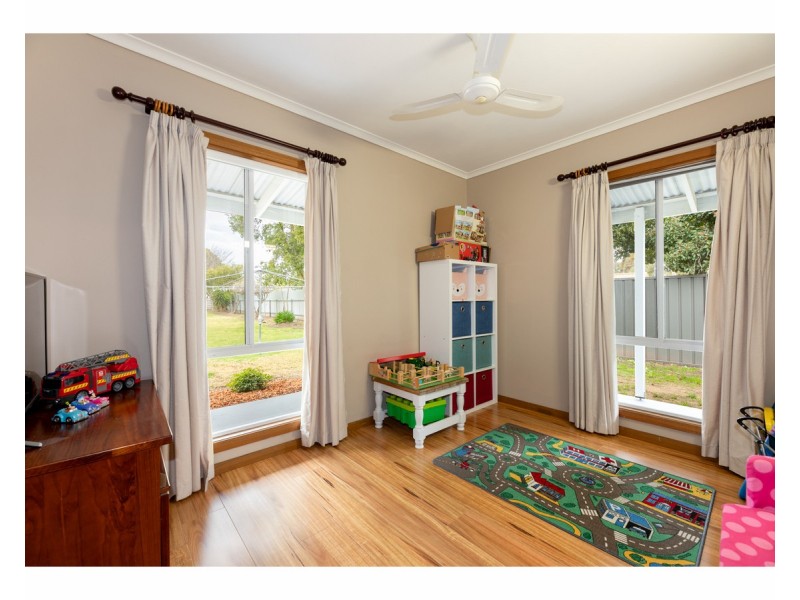 126 Victoria Street, Howlong NSW 2643