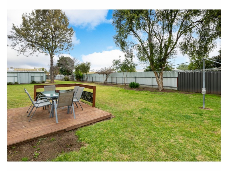126 Victoria Street, Howlong NSW 2643