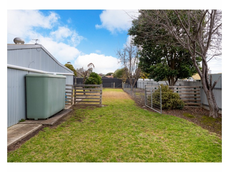 126 Victoria Street, Howlong NSW 2643