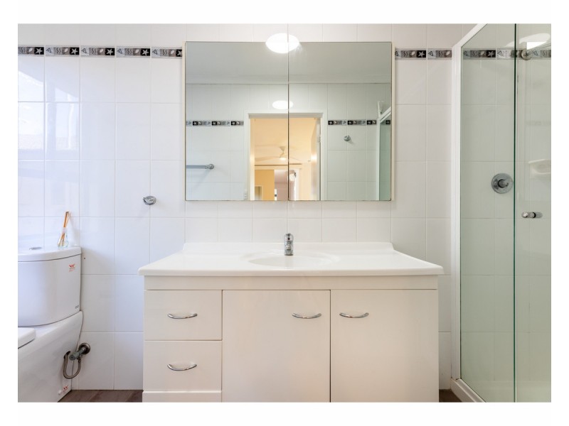 702 Cahill Place, Albury NSW 2640