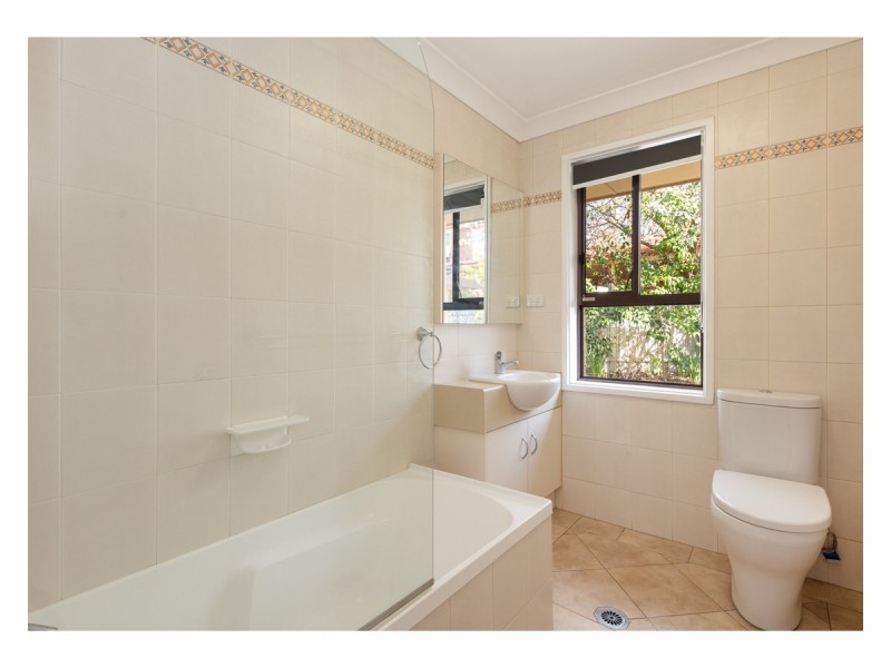 702 Cahill Place, Albury NSW 2640