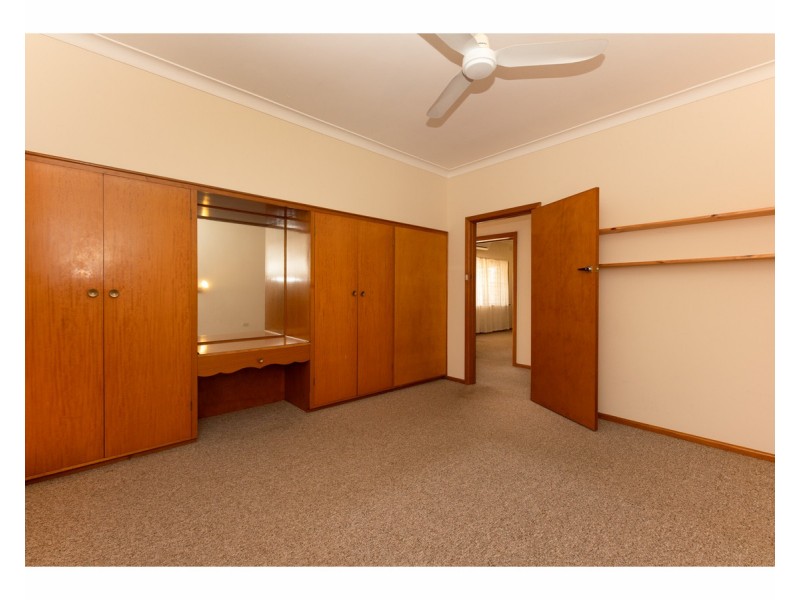 594 Electra Street, East Albury NSW 2640