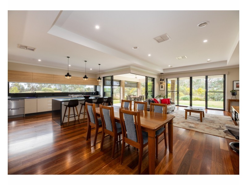 70 Woolshed Drive, Thurgoona NSW 2640