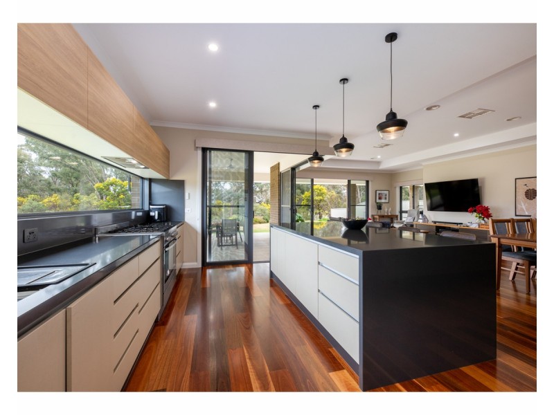 70 Woolshed Drive, Thurgoona NSW 2640