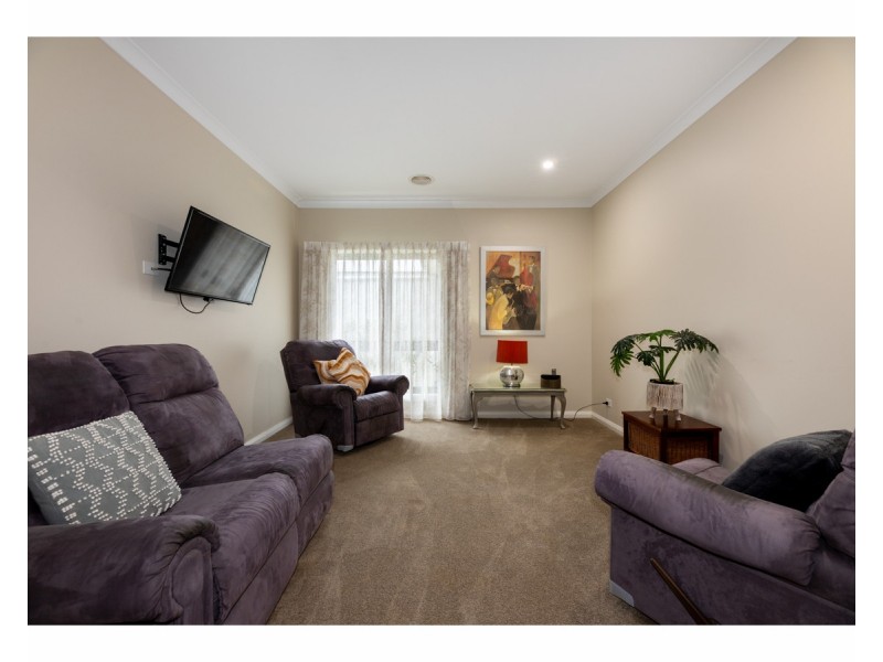 70 Woolshed Drive, Thurgoona NSW 2640