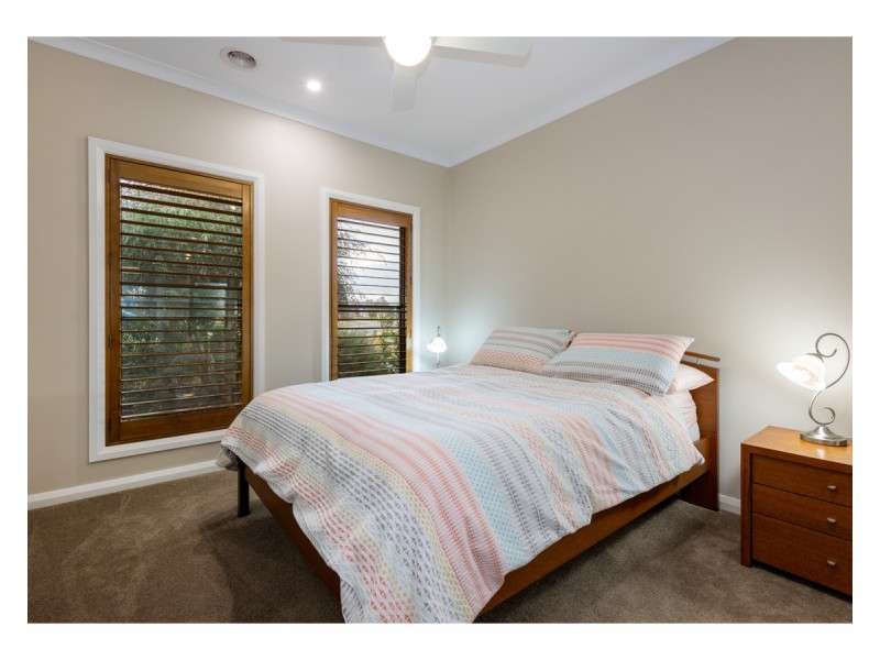 70 Woolshed Drive, Thurgoona NSW 2640