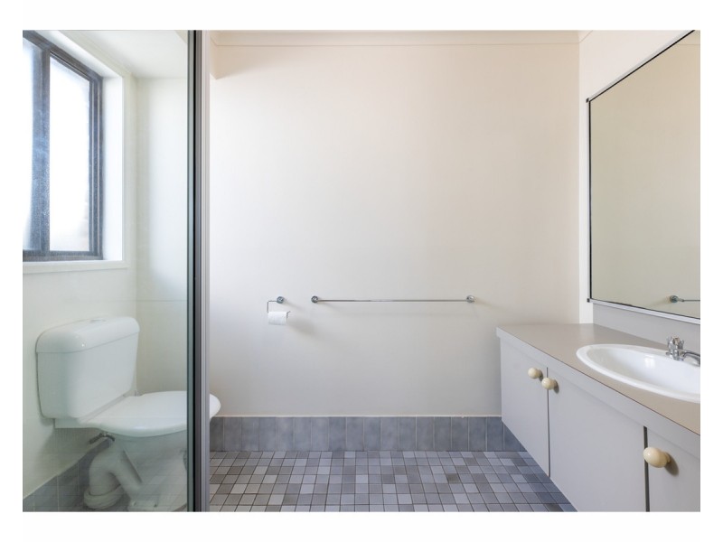 1/221 Andrews Street, East Albury NSW 2640