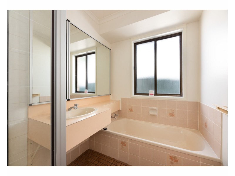 1/221 Andrews Street, East Albury NSW 2640