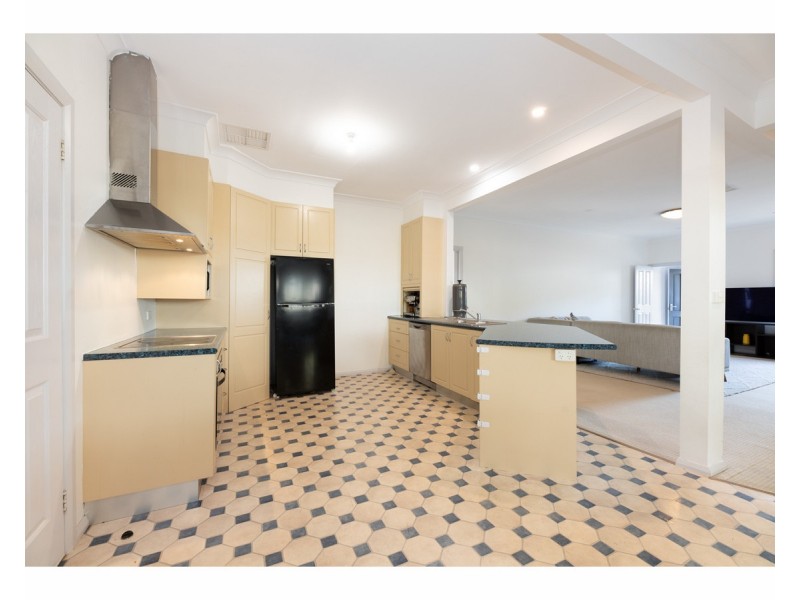 484 Thorold Street, West Albury NSW 2640