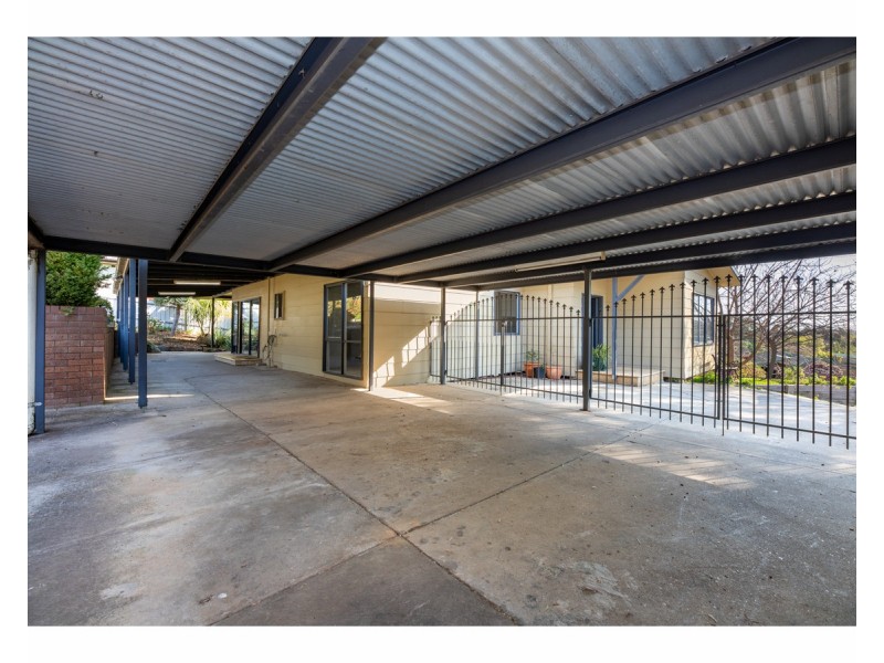 484 Thorold Street, West Albury NSW 2640