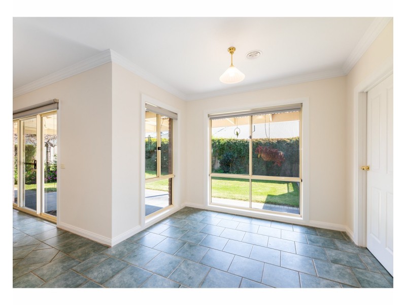 5 Clarendon Avenue, Wodonga VIC 3690