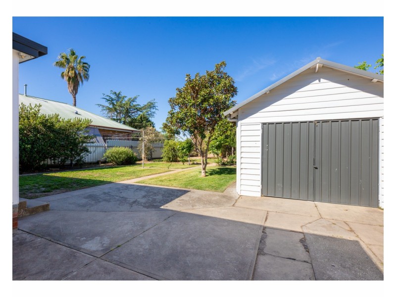976 Waugh Road, North Albury NSW 2640