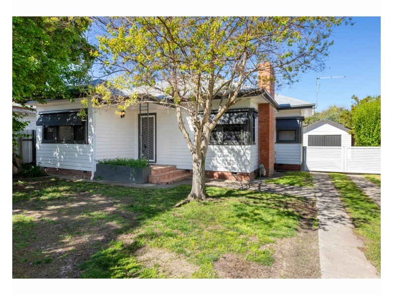 976 Waugh Road, North Albury NSW 2640