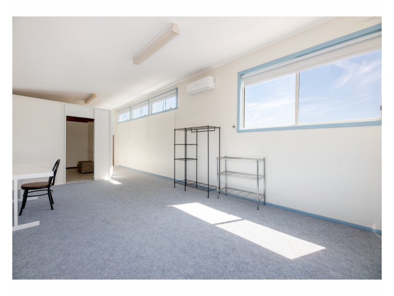 489 Henderson Street, Lavington NSW 2641