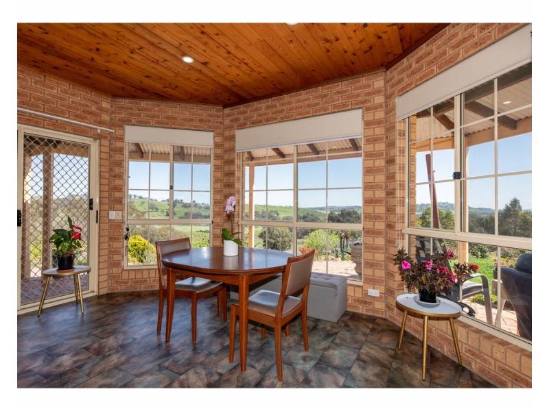 81 Bonnie Springs Road, Jindera NSW 2642