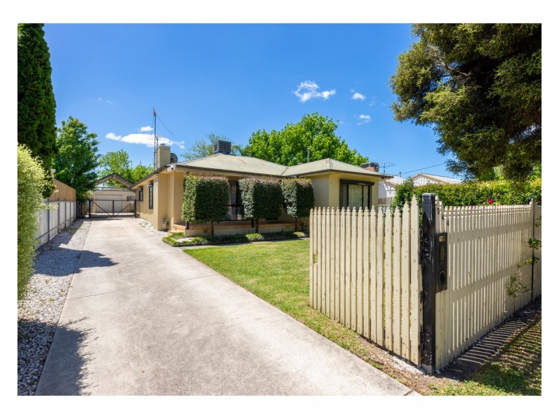 544 McDonald Road, Lavington NSW 2641