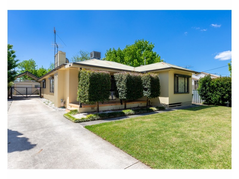 544 McDonald Road, Lavington NSW 2641