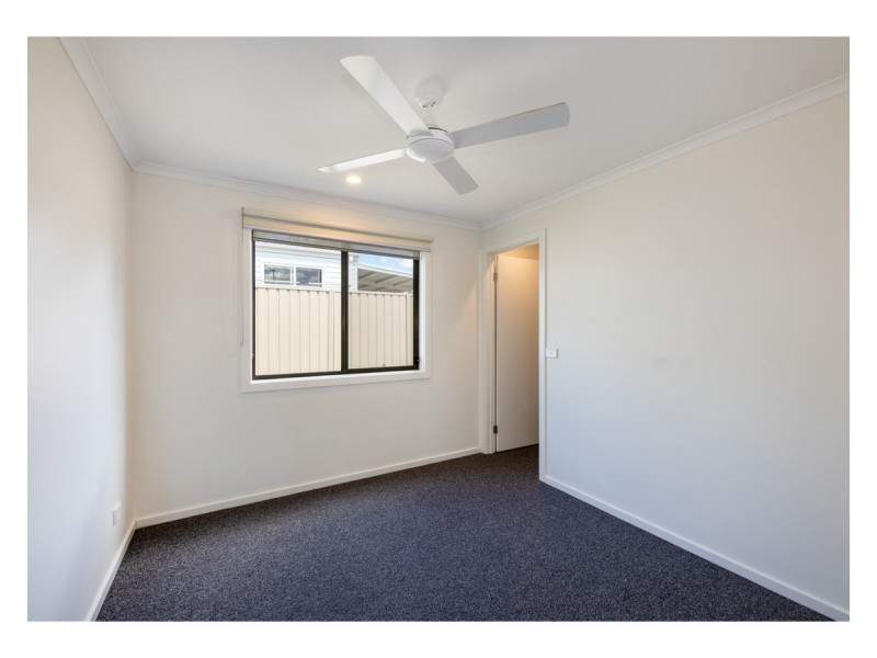 64/7 Catherine Crescent, Lavington NSW 2641