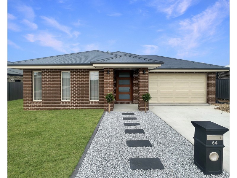64 Hillford Circuit, Thurgoona NSW 2640