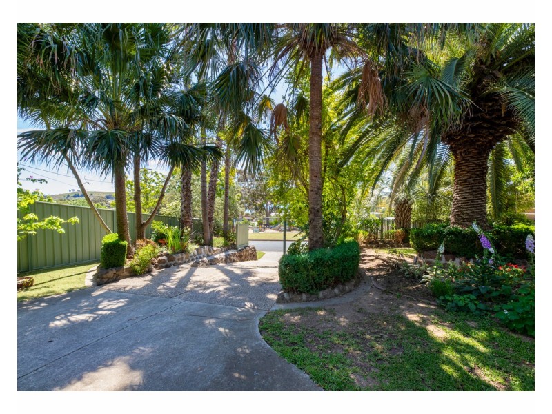 21 Craig Drive, Bellbridge VIC 3691