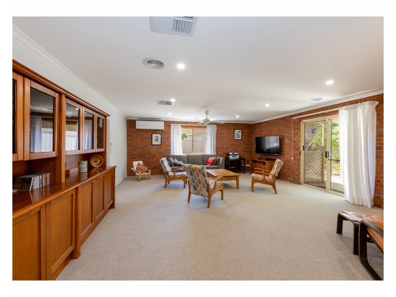 2 Darri Drive, Springdale Heights NSW 2641