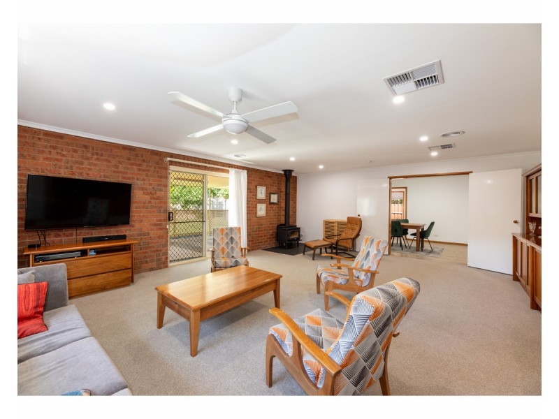 2 Darri Drive, Springdale Heights NSW 2641