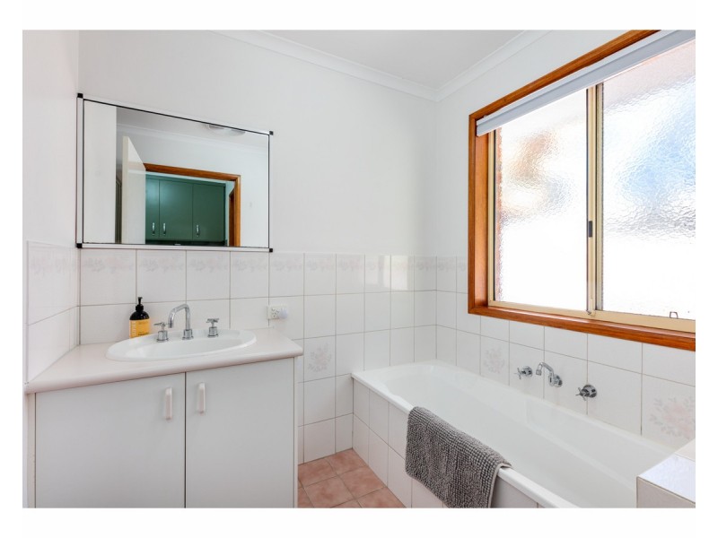 2 Darri Drive, Springdale Heights NSW 2641