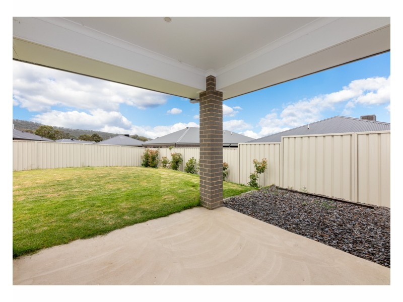 10 Hanrahan Street, Hamilton Valley NSW 2641
