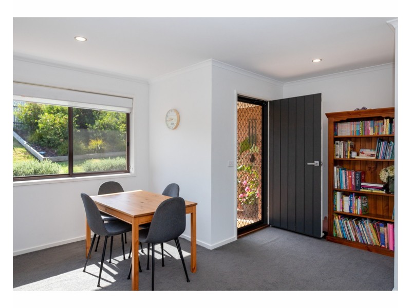 3/585 Hague Street, Lavington NSW 2641