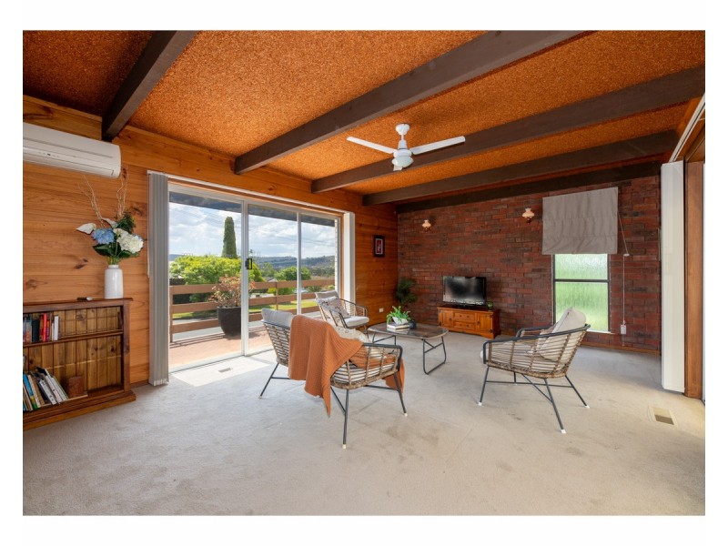 267 Vickers Road, Lavington NSW 2641