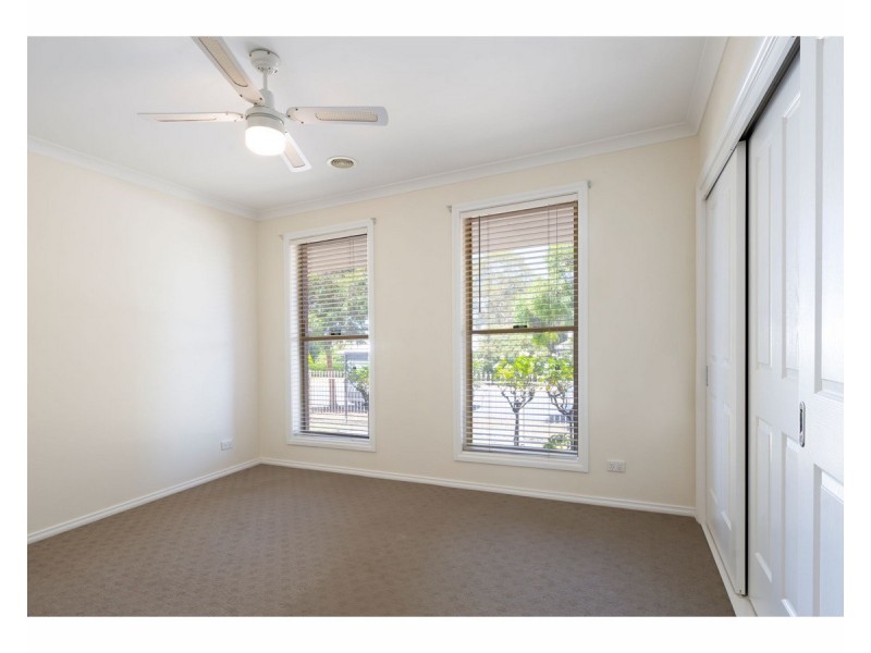 66 Honeyeater Circuit, Thurgoona NSW 2640