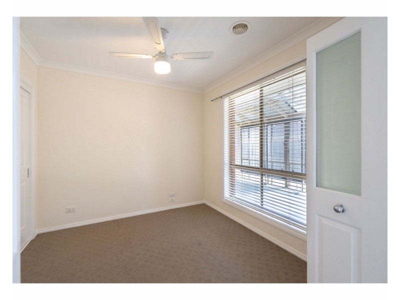 66 Honeyeater Circuit, Thurgoona NSW 2640