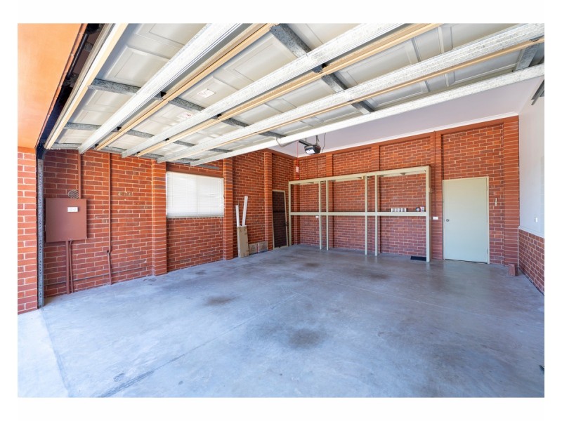 66 Honeyeater Circuit, Thurgoona NSW 2640