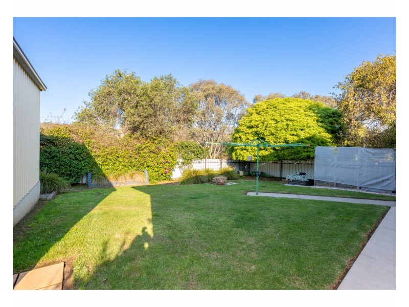 3 Heather Court, West Albury NSW 2640