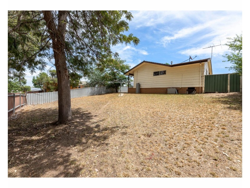 10 Myrtle Street, West Albury NSW 2640