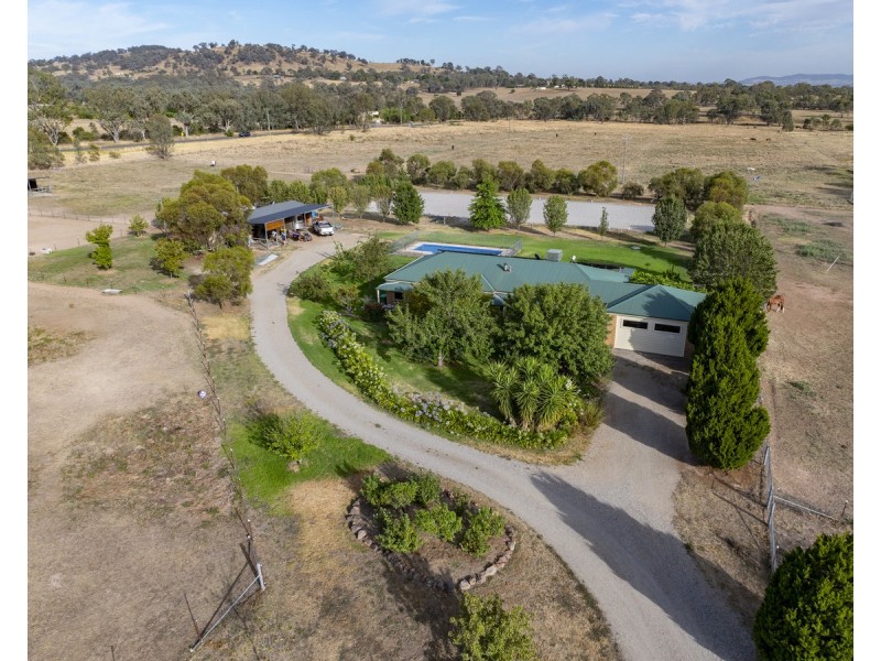 19 Tynan Road, Table Top NSW 2640
