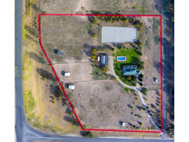 19 Tynan Road, Table Top NSW 2640