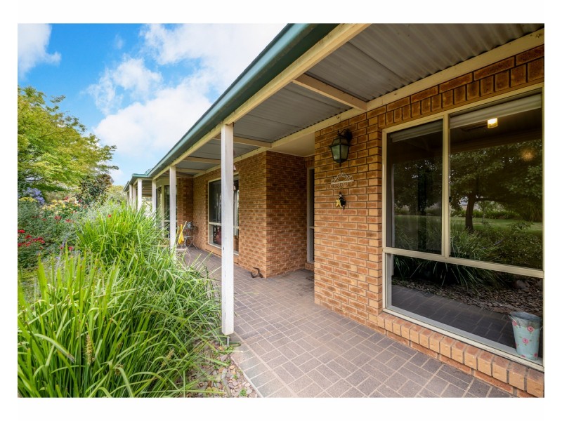 19 Tynan Road, Table Top NSW 2640