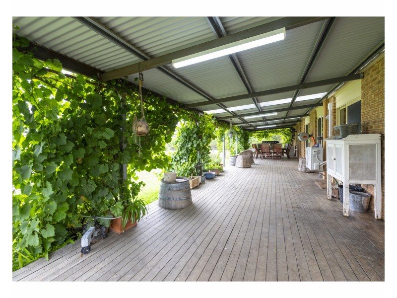 19 Tynan Road, Table Top NSW 2640