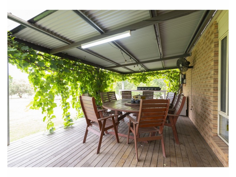 19 Tynan Road, Table Top NSW 2640