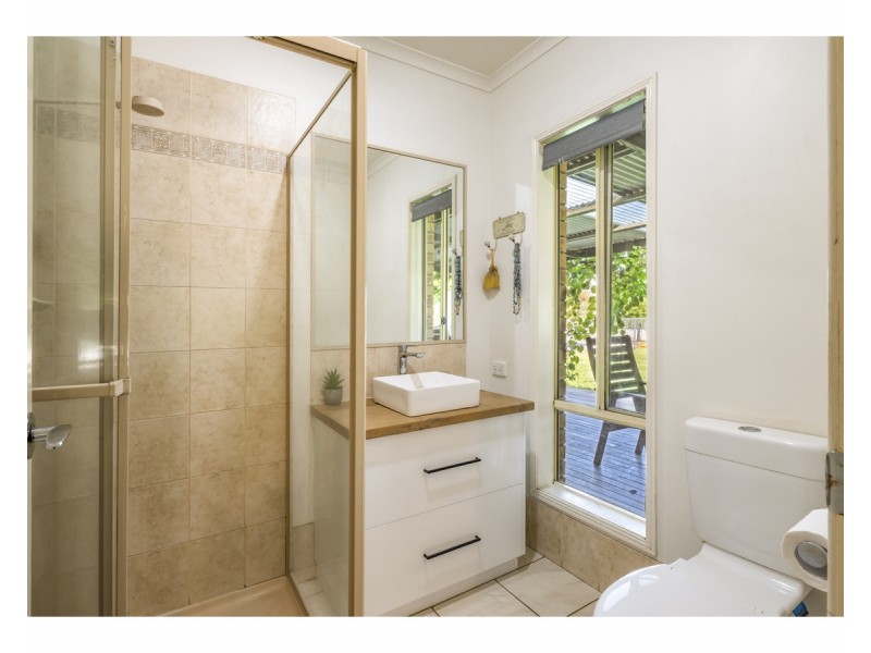 19 Tynan Road, Table Top NSW 2640