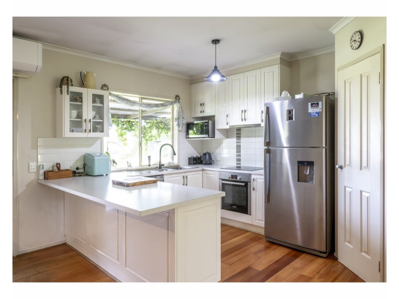 19 Tynan Road, Table Top NSW 2640
