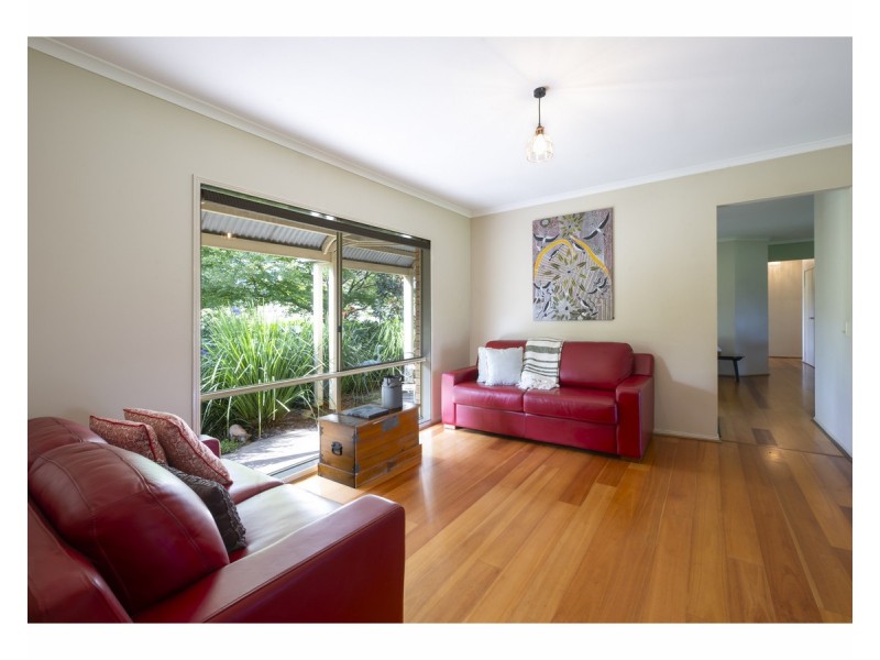 19 Tynan Road, Table Top NSW 2640
