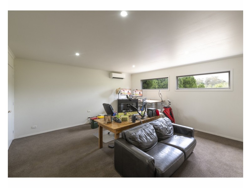 19 Tynan Road, Table Top NSW 2640