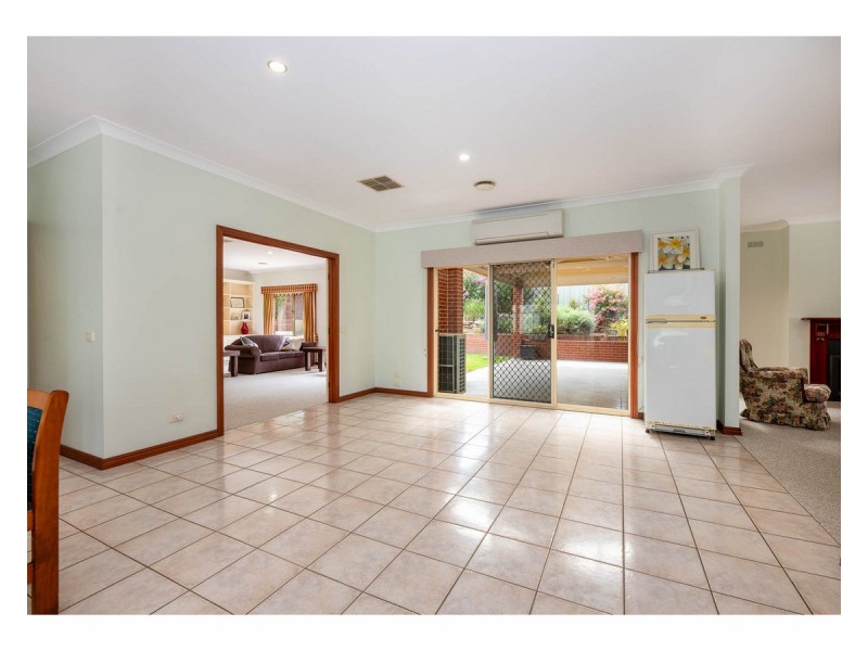 6 Box Place, Glenroy NSW 2640