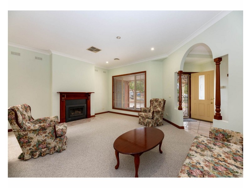 6 Box Place, Glenroy NSW 2640