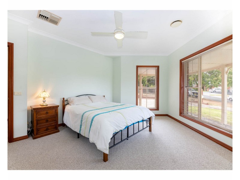 6 Box Place, Glenroy NSW 2640