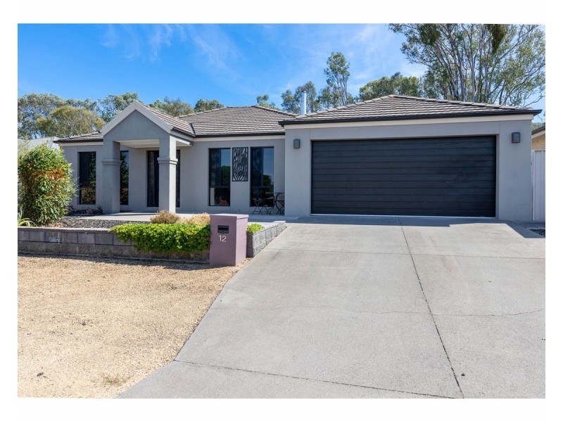 12 Dillagar Place, Springdale Heights NSW 2641